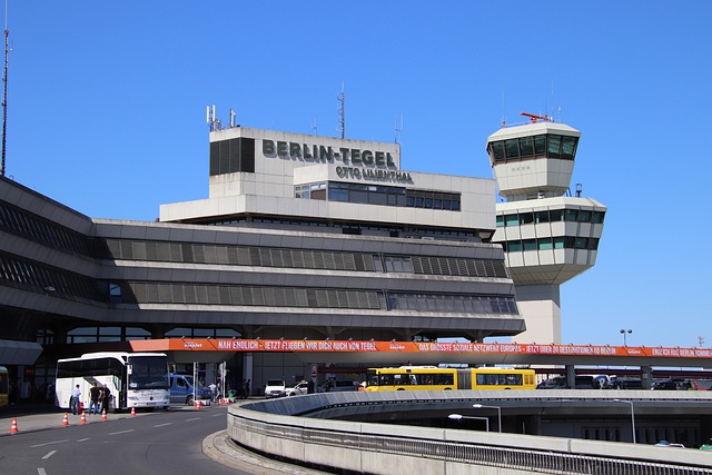 Autobahntunnel Flughafen Tegel Wieder Eröffnet